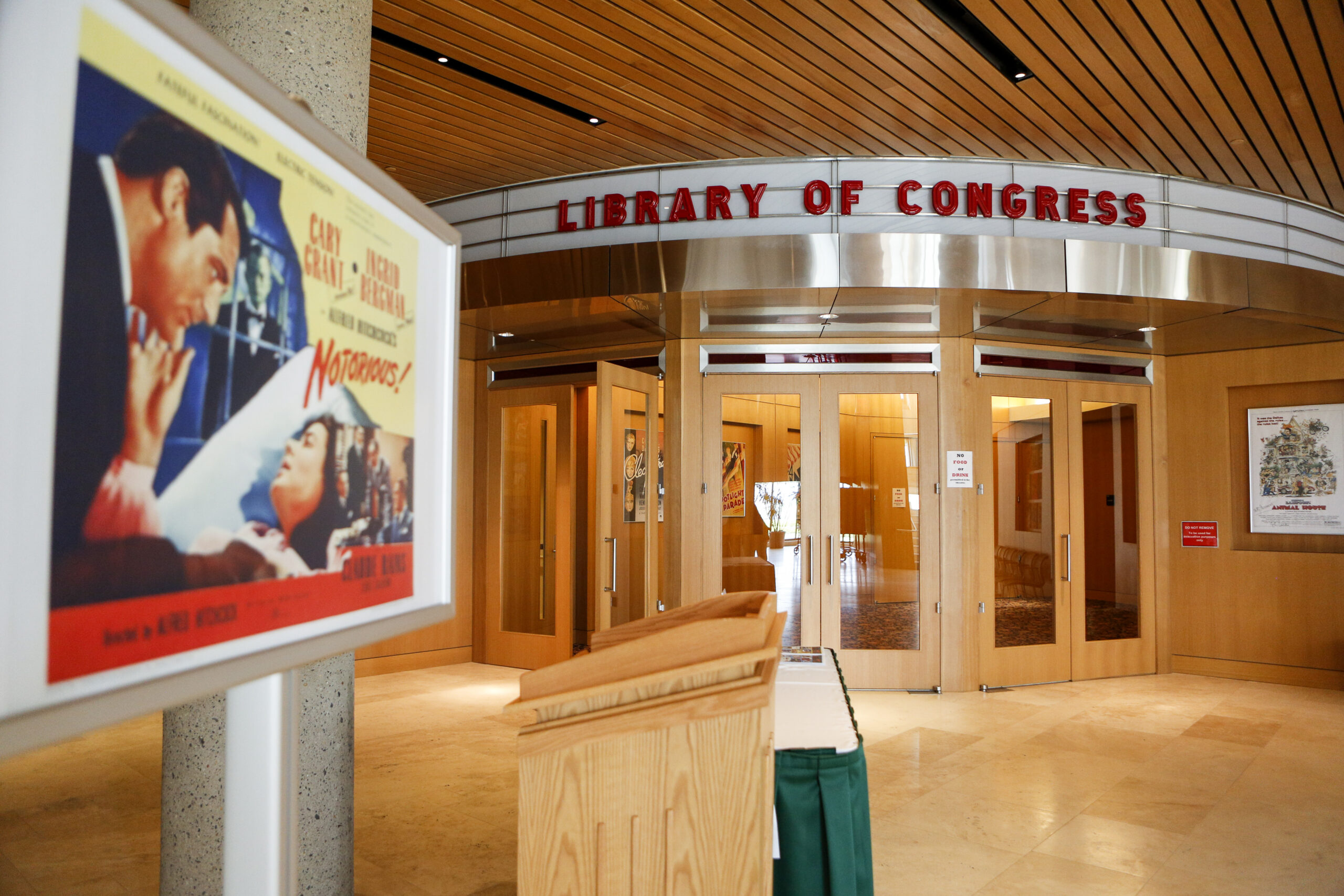 entrance to the Library of Congress