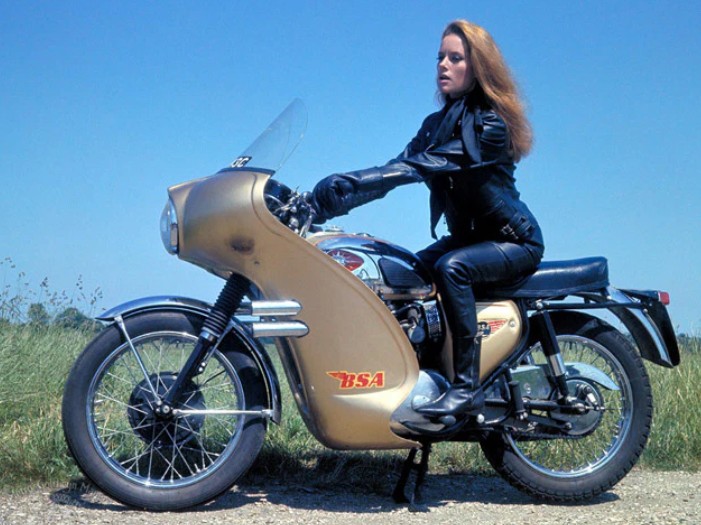 Fulton Moto 2